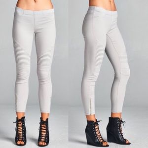 Pleated Motto Jeggings